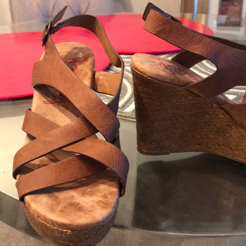 Brown leather wedge comfort! Jellypop size 7